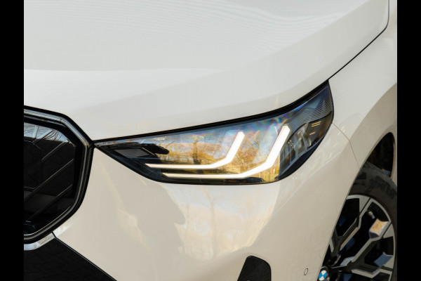 BMW X3 30e xDrive M-Sport Pro - Pano - Trekhaak - ACC - Head-up