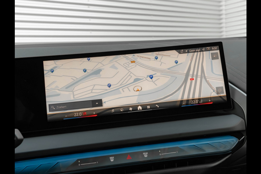 BMW X3 30e xDrive M-Sport Pro - Pano - Trekhaak - ACC - Head-up