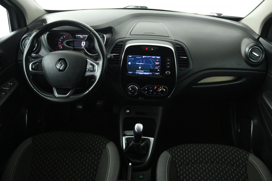 Renault Captur 0.9 TCe Intens (TREKHAAK, CAMERA, CRUISE CONTROL, PARKEERSENSOREN, NAVIGATIE)