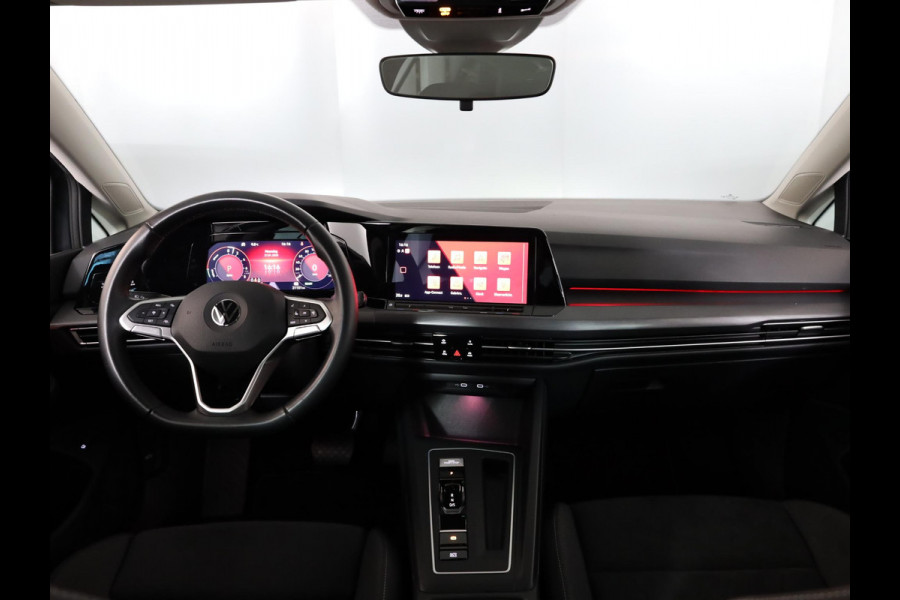Volkswagen Golf 1.4 eHybrid Style 204 pk Automaat (DSG) | Navigatie via App | Parkeersensoren | Adaptieve cruise control | LED koplampen |
