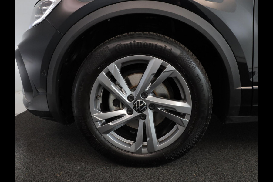 Volkswagen T-Roc 1.5 TSI R-Line 150 PK DSG | Navigatie | Trekhaak afneembaar | ErgoActive Stoel Pakket | Parkeercamera |