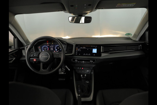 Audi A1 Sportback 30 TFSI Advanced edition 116pk AUT|  Sportstoelen | Navigatie via App | Climatronic | Verwarmbare voorstoelen | Gratis winterset