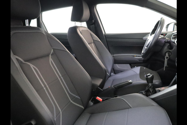 Volkswagen Polo 1.0 TSI Highline Business R 95 pk | Navigatie | Parkeersensoren | Autom. airco | Adaptieve cruise control | Voll. digitaal instrumentenpaneel |