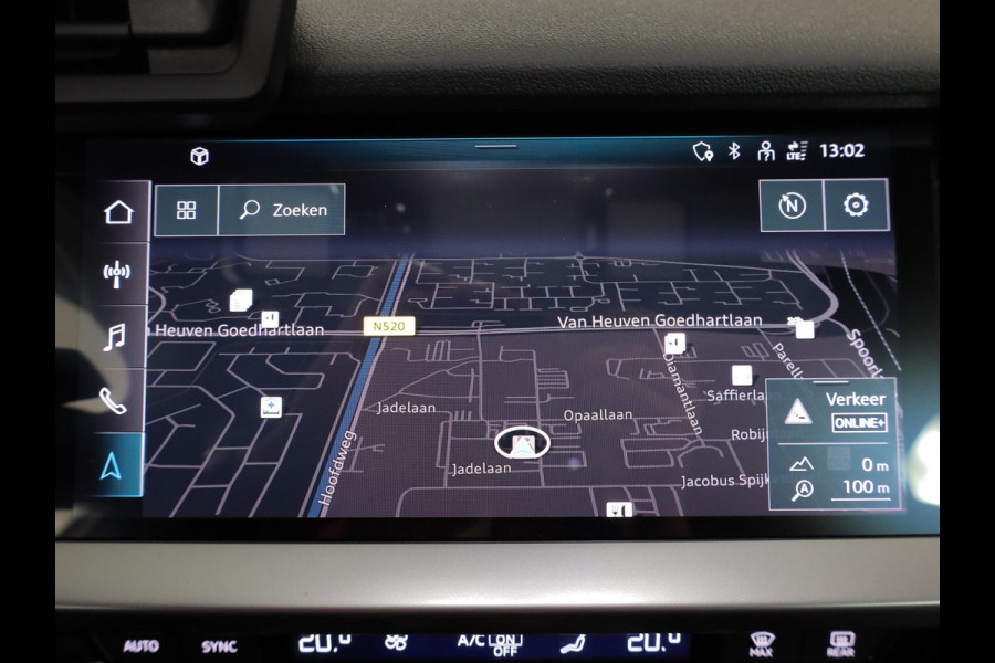 Audi A3 Sportback 30 TFSI S edition 110 pk S-tronic | Navigatie | Panoramadak | Parkeersensoren (Park assist) | S-Line |