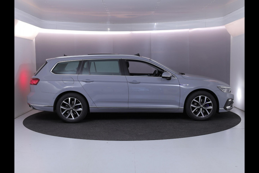 Volkswagen Passat Variant 1.4 TSI PHEV GTE Business 218 pk Automaat (DSG) | Navigatie | Panoramadak | Parkeersensoren (Park assist) | Rondomzicht camera | Stoelverwarming v/a |
