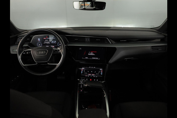 Audi e-tron 55 quattro Business edition 95 kWh 408pk | Elektrische verstelbare voorstoelen | Trekhaak| 21 inch lichtmetalen velgen |