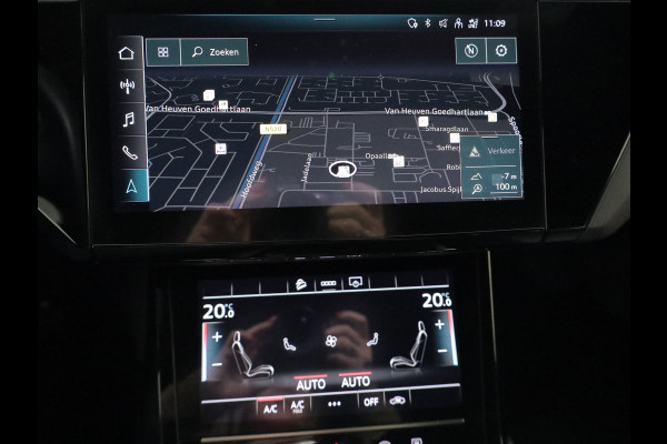 Audi e-tron 55 quattro Business edition 95 kWh 408pk | Elektrische verstelbare voorstoelen | Trekhaak| 21 inch lichtmetalen velgen |