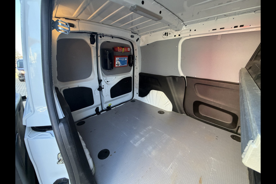 Opel Combo 1.5D L1H1 102PK Euro 6 Edition Cruise Control/carplay/camera