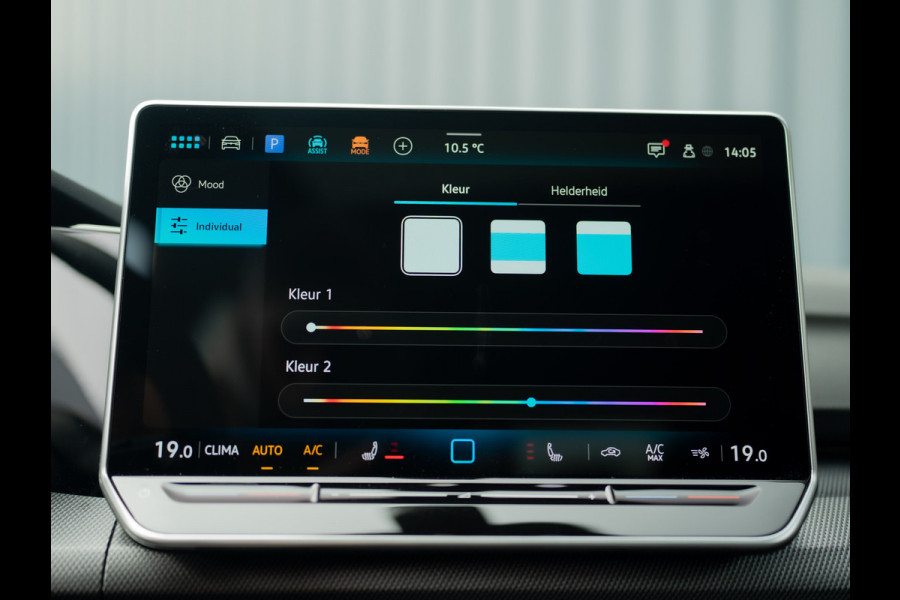 Volkswagen Golf 1.5 eTSI R-Line Edition | Panodak | IQ Light | Trekhaak wegkl. | Harman/Kardon | Head Up | Prijs Rijklaar!!