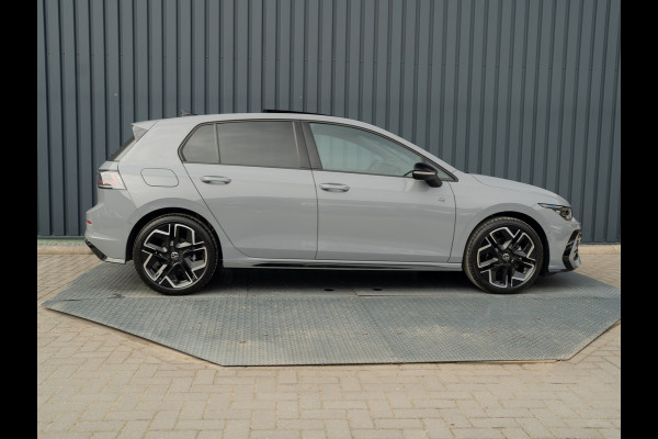 Volkswagen Golf 1.5 eTSI R-Line Edition | Panodak | IQ Light | Trekhaak wegkl. | Harman/Kardon | Head Up | Prijs Rijklaar!!