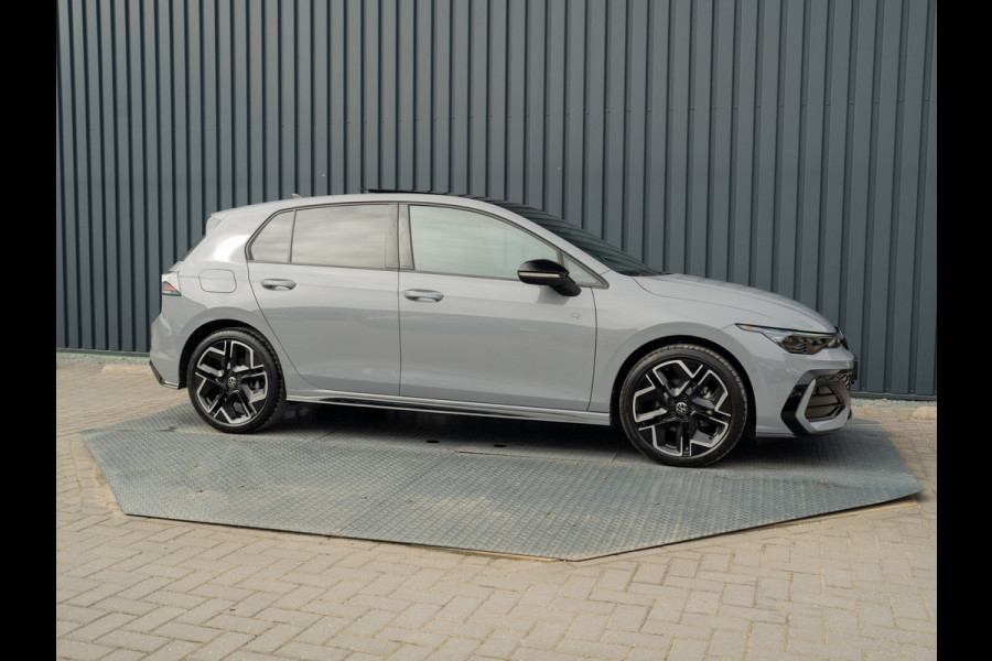 Volkswagen Golf 1.5 eTSI R-Line Edition | Panodak | IQ Light | Trekhaak wegkl. | Harman/Kardon | Head Up | Prijs Rijklaar!!