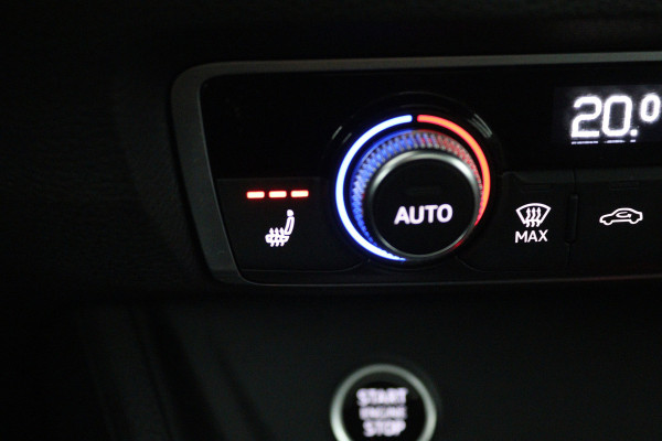 Audi Q3 Sportback 45 TFSI e S Edition (PANORAMADAK, TREKHAAK, LANE-ASSIST, CAMERA, STOELVERWARMING, ELEKTR STOELEN)
