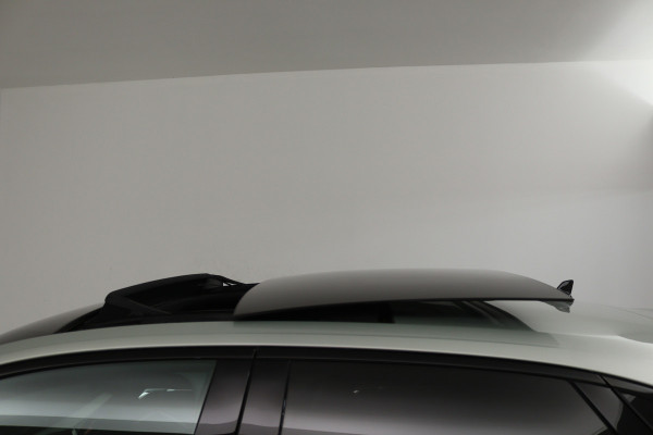 Audi Q3 Sportback 45 TFSI e S Edition (PANORAMADAK, TREKHAAK, LANE-ASSIST, CAMERA, STOELVERWARMING, ELEKTR STOELEN)
