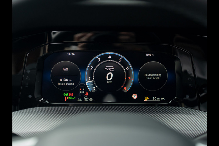 Volkswagen Golf 1.5 eTSI R-Line Edition | Panodak | IQ Light | Trekhaak wegkl. | Harman/Kardon | Head Up | Prijs Rijklaar!!