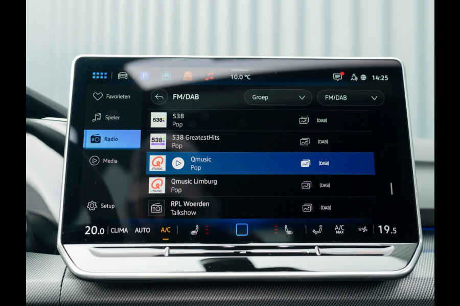 Volkswagen Golf 1.5 eTSI R-Line Edition | Panodak | IQ Light | Trekhaak wegkl. | Harman/Kardon | Head Up | Prijs Rijklaar!!