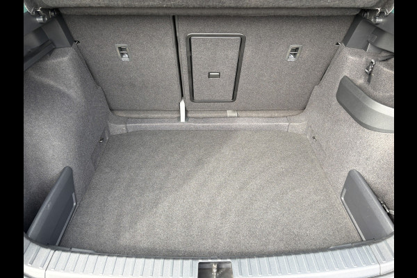 Škoda Karoq 1.5 TSI ACT Sportline Business | Camera | Adapt. Cr. | Stoel & Stuur verw. | Prijs Rijklaar!!