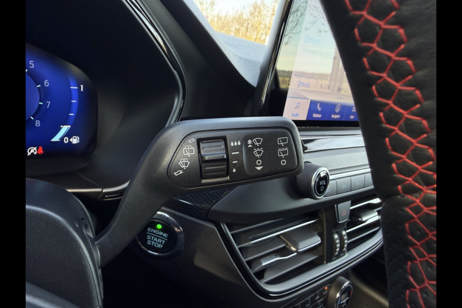 Ford Focus 1.5 ST Line X Business / Automaat / Carplay / Camera / Keyless / Sensoren V+A /