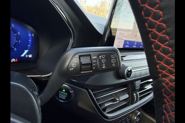 Ford Focus 1.5 ST Line X Business / Automaat / Carplay / Camera / Keyless / Sensoren V+A /