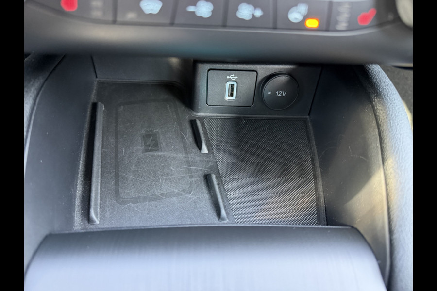 Ford Focus 1.5 ST Line X Business / Automaat / Carplay / Camera / Keyless / Sensoren V+A /