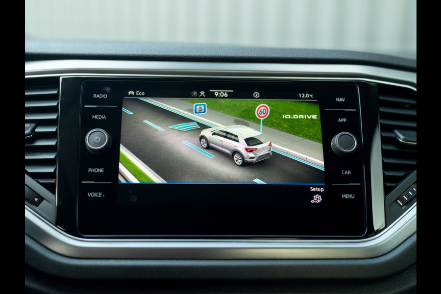 Volkswagen T-Roc 1.5 TSI Active | Stoelverw. | Apple Carplay / Android Auto | Prijs Rijklaar!!