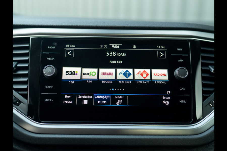 Volkswagen T-Roc 1.5 TSI Active | Stoelverw. | Apple Carplay / Android Auto | Prijs Rijklaar!!