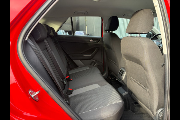 Volkswagen T-Roc 1.5 TSI Active | Stoelverw. | Apple Carplay / Android Auto | Prijs Rijklaar!!
