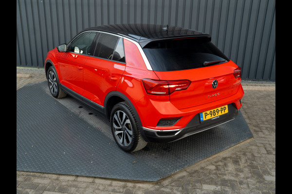 Volkswagen T-Roc 1.5 TSI Active | Stoelverw. | Apple Carplay / Android Auto | Prijs Rijklaar!!