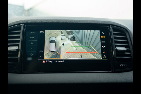 Škoda Karoq 1.5 TSI ACT Sportline Business | Pano | Trekhaak wegkl. | Stoelgeheugen | 360 Camera | Prijs Rijklaar!!