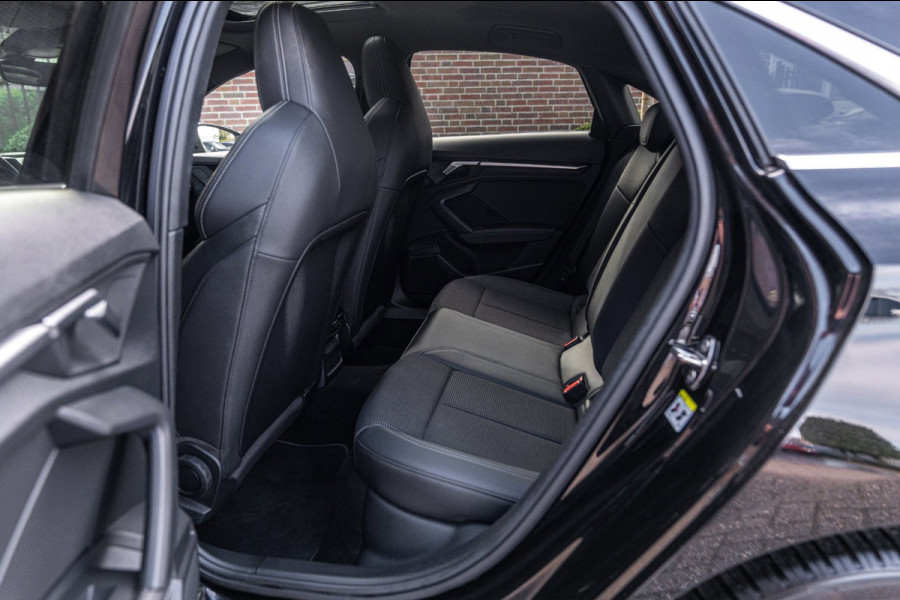 Audi A3 Limousine 30 TFSI S Edition 110 PK Aut. 2x S-Line Pano LED Matrix Trekhaak 17''