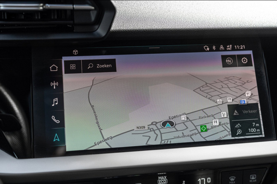 Audi A3 Limousine 30 TFSI S Edition 110 PK Aut. 2x S-Line Pano LED Matrix Trekhaak 17''