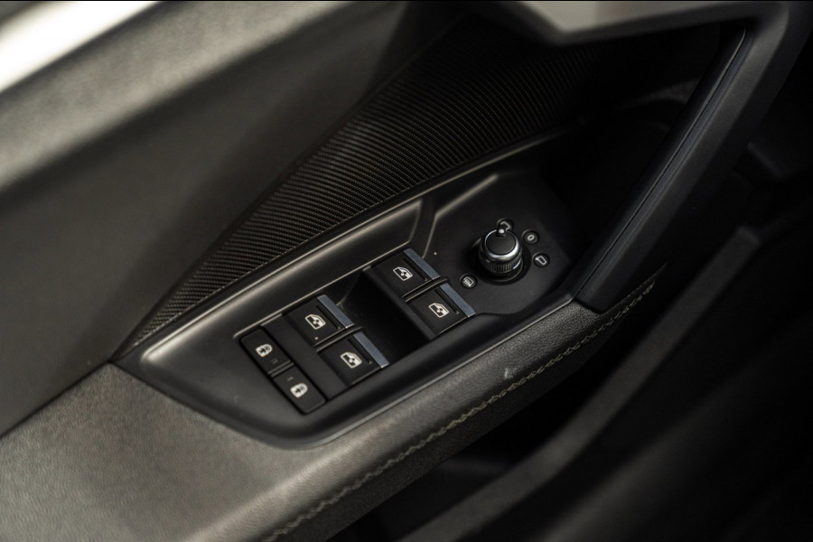 Audi A3 Limousine 30 TFSI S Edition 110 PK Aut. 2x S-Line Pano LED Matrix Trekhaak 17''