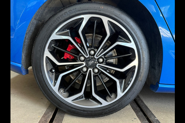 Ford Focus 1.5 EcoBoost ST Line Business | 184PK | Pano | Full LED | Comfort-Pack | Winter-Pack | ST Styling-Pack | SYNC3-APPLink