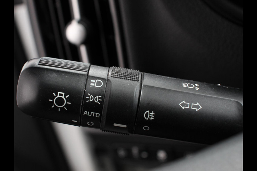 Kia Picanto 1.0 DPi Automaat DynamicLine Navigatie Apple Carplay/Android Auto Airco Camera DAB Lichtmetalen velgen Bluetooth