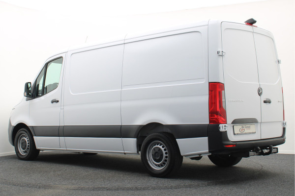 Mercedes-Benz Sprinter 317 CDI Aut. L2H1 Leer, 3-Zits, Camera, Standkachel, Airco, Cruise, Apple Carplay, Trekhaak