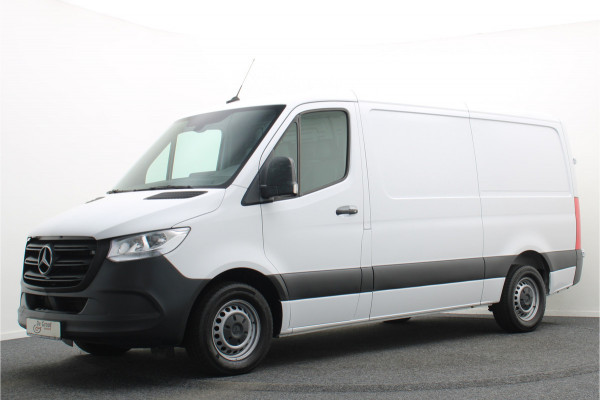Mercedes-Benz Sprinter 317 CDI Aut. L2H1 Leer, 3-Zits, Camera, Standkachel, Airco, Cruise, Apple Carplay, Trekhaak