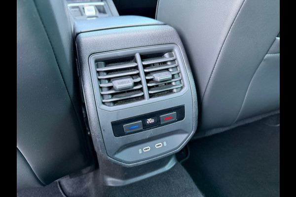 Seat Leon 1.5 eTSI FR Launch Edition - Automaat - schuif-/kanteldak - Beats - Trekhaak - Org.NL