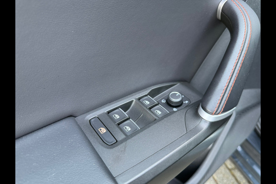 Seat Leon 1.5 eTSI FR Launch Edition - Automaat - schuif-/kanteldak - Beats - Trekhaak - Org.NL