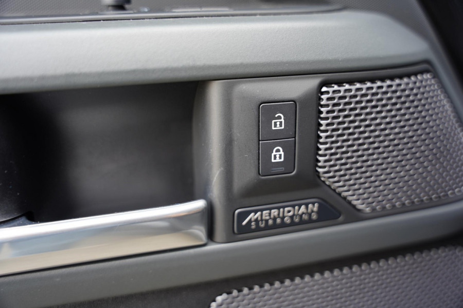 Land Rover Defender 110 P 400 E X-Dynamic HSE / Panoramadak / Meridian / BTW