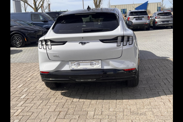 Ford Mustang Mach-E Extended Premium AWD 98 kWh | Panoramadak |