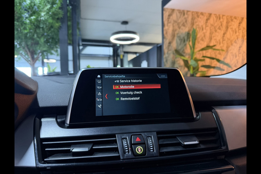 BMW 2 Serie Gran Tourer 218i Executive Edition Garantie Cruise Elek Achterklep Navi Clima Led PDC Rijklaar