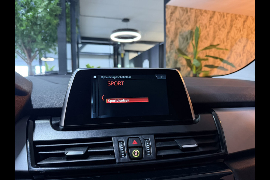 BMW 2 Serie Gran Tourer 218i Executive Edition Garantie Cruise Elek Achterklep Navi Clima Led PDC Rijklaar