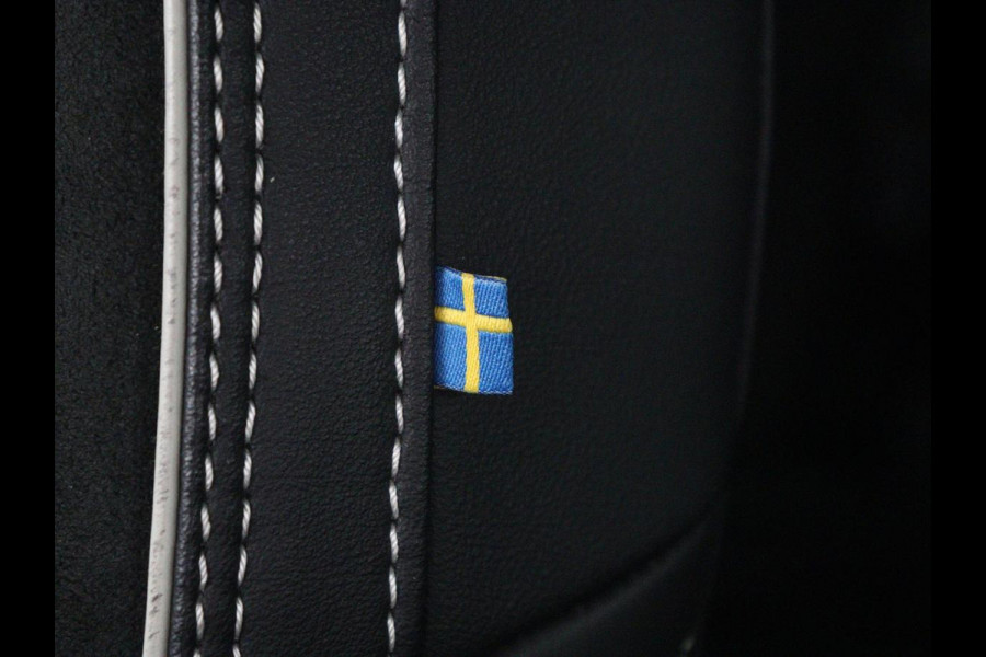 Volvo XC40 Recharge P8 AWD R-Design | SOH 90.6% | Leder/Alcantara | Stoelverwarming | Harman/Kardon | Adaptive cruise | Side Assist | Carplay | Stuurverwarming | Navigatie | Full LED | Camera