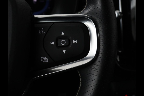 Volvo XC40 Recharge P8 AWD R-Design | SOH 90.6% | Leder/Alcantara | Stoelverwarming | Harman/Kardon | Adaptive cruise | Side Assist | Carplay | Stuurverwarming | Navigatie | Full LED | Camera