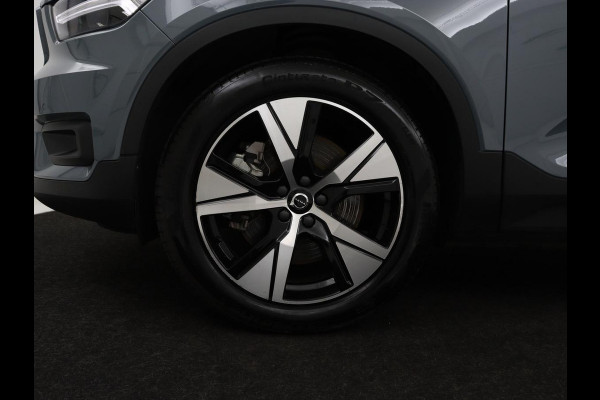 Volvo XC40 Recharge P8 AWD R-Design | SOH 90.6% | Leder/Alcantara | Stoelverwarming | Harman/Kardon | Adaptive cruise | Side Assist | Carplay | Stuurverwarming | Navigatie | Full LED | Camera