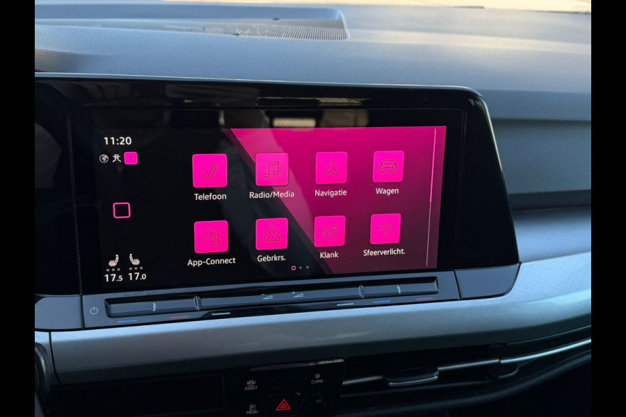 Volkswagen Golf 1.0 eTSI AUTOMAAT Life Business, vele opties, led verlichting,stoel-stuurverwarming, 1 e eigenaar, NL auto met nap