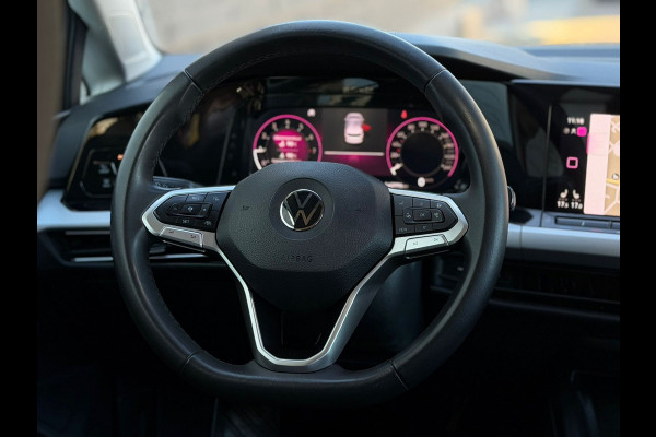Volkswagen Golf 1.0 eTSI AUTOMAAT Life Business, vele opties, led verlichting,stoel-stuurverwarming, 1 e eigenaar, NL auto met nap