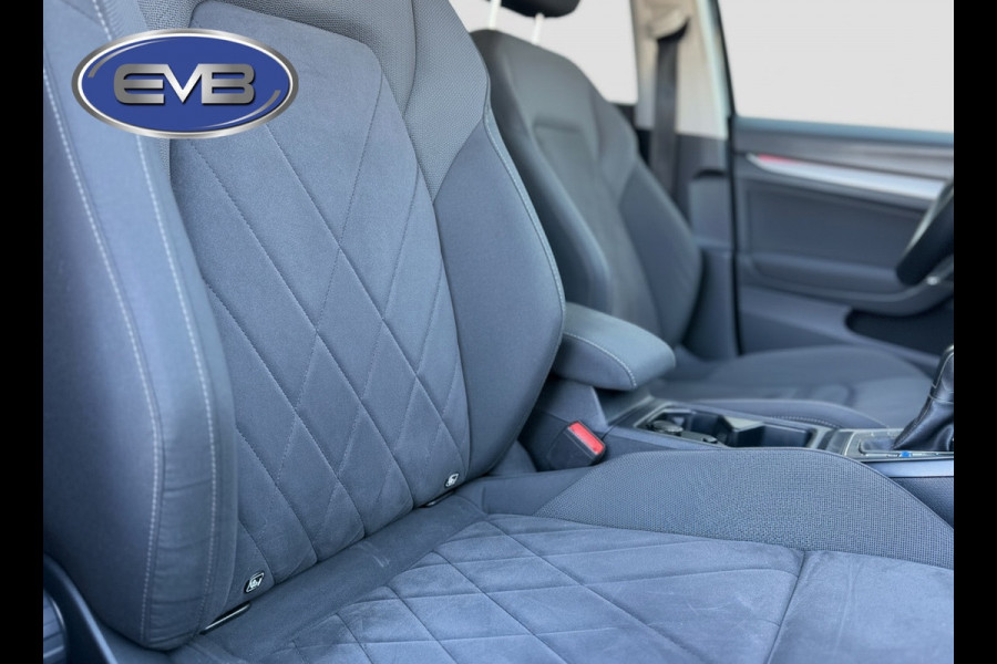 Volkswagen Golf 1.0 eTSI AUTOMAAT Life Business, vele opties, led verlichting,stoel-stuurverwarming, 1 e eigenaar, NL auto met nap