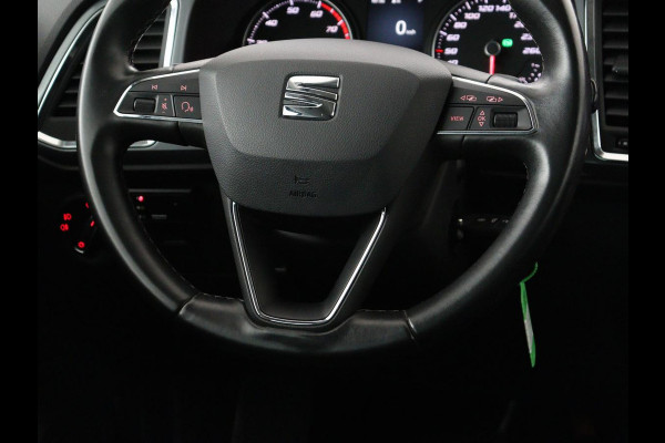 Seat Ateca 1.5 TSI Style | Automaat | Trekhaak | Camera | Carplay | Navigatie | Cruise control | Climate control | Getint glas