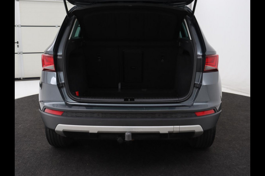 Seat Ateca 1.5 TSI Style | Automaat | Trekhaak | Camera | Carplay | Navigatie | Cruise control | Climate control | Getint glas