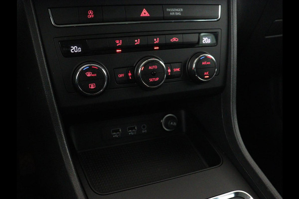 Seat Ateca 1.5 TSI Style | Automaat | Trekhaak | Camera | Carplay | Navigatie | Cruise control | Climate control | Getint glas